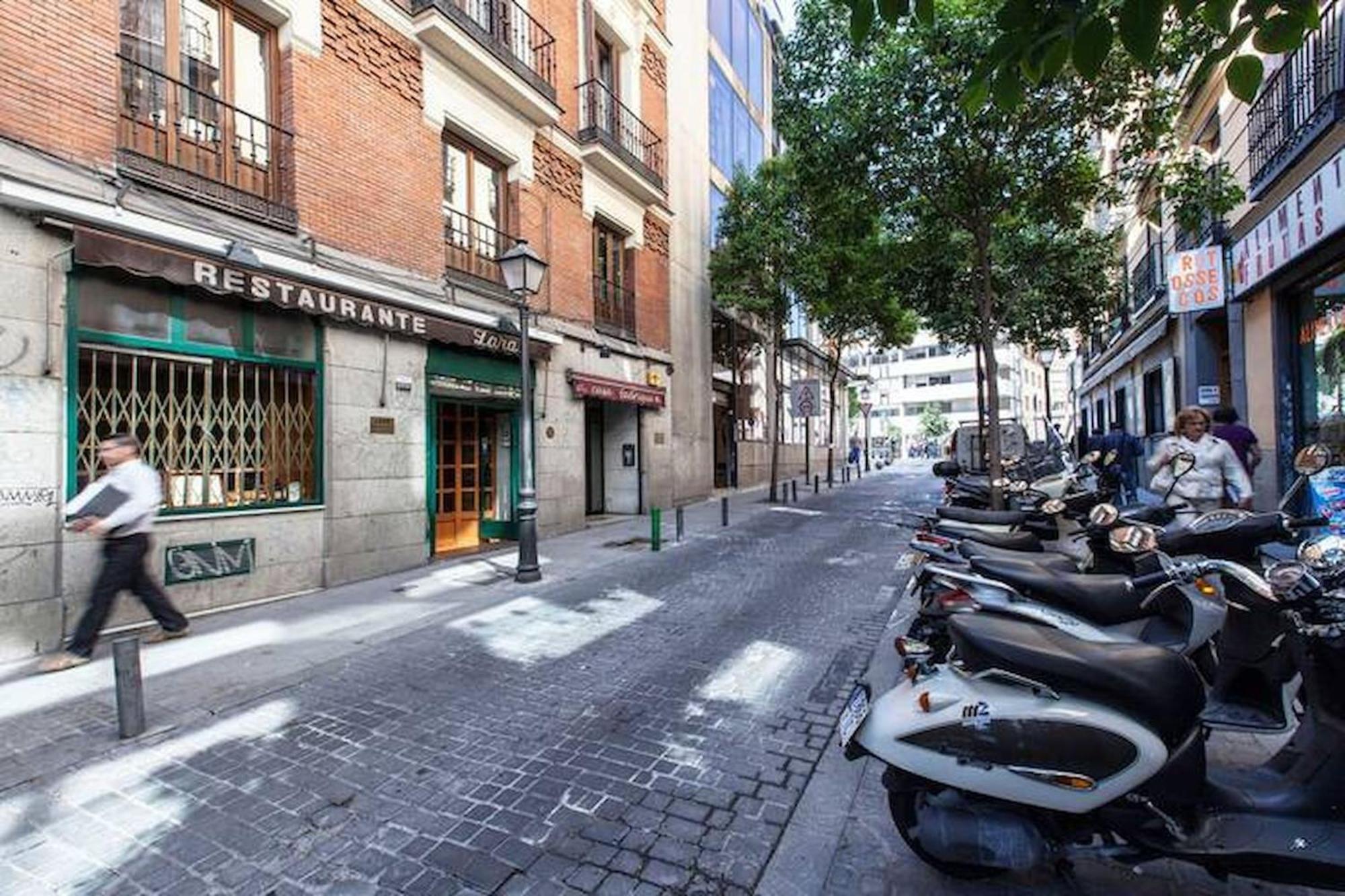Apartamentos Day Madrid San Antonio Centro Gran Via Sol Malasana Екстер'єр фото