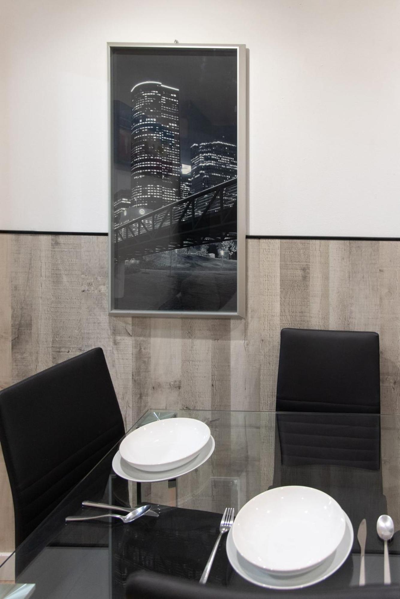 Apartamentos Day Madrid San Antonio Centro Gran Via Sol Malasana Екстер'єр фото