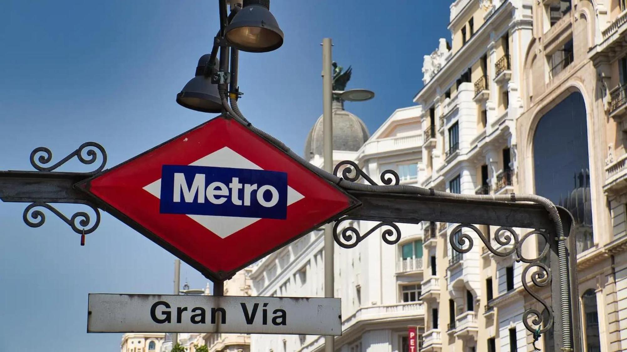 Apartamentos Day Madrid San Antonio Centro Gran Via Sol Malasana Екстер'єр фото
